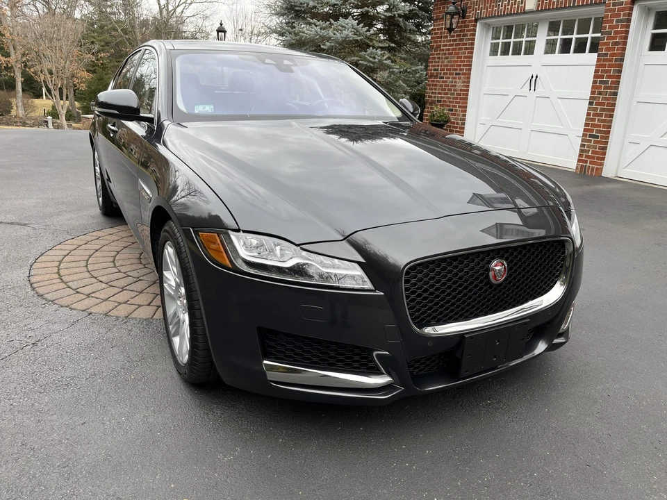 2016 Jaguar X260 XF - Image 8 of 31