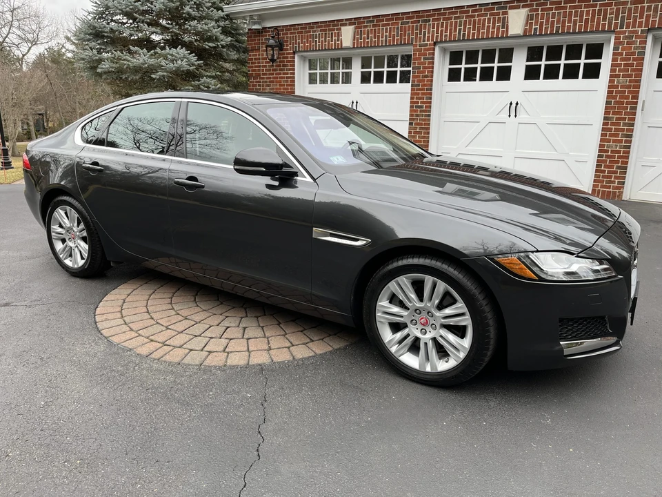 2016 Jaguar X260 XF - Image 10 of 31