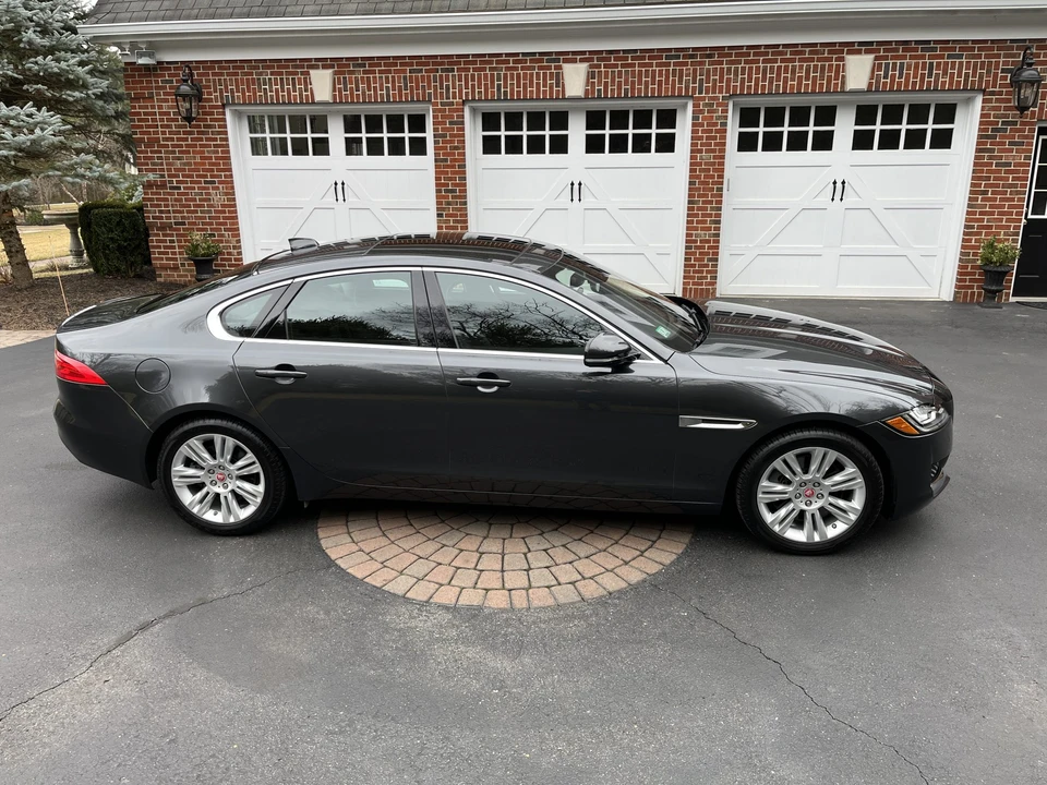 2016 Jaguar X260 XF - Image 13 of 31