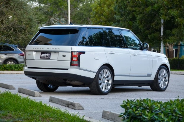 2016 Land Rover Range Rover L405 - Image 2 of 8