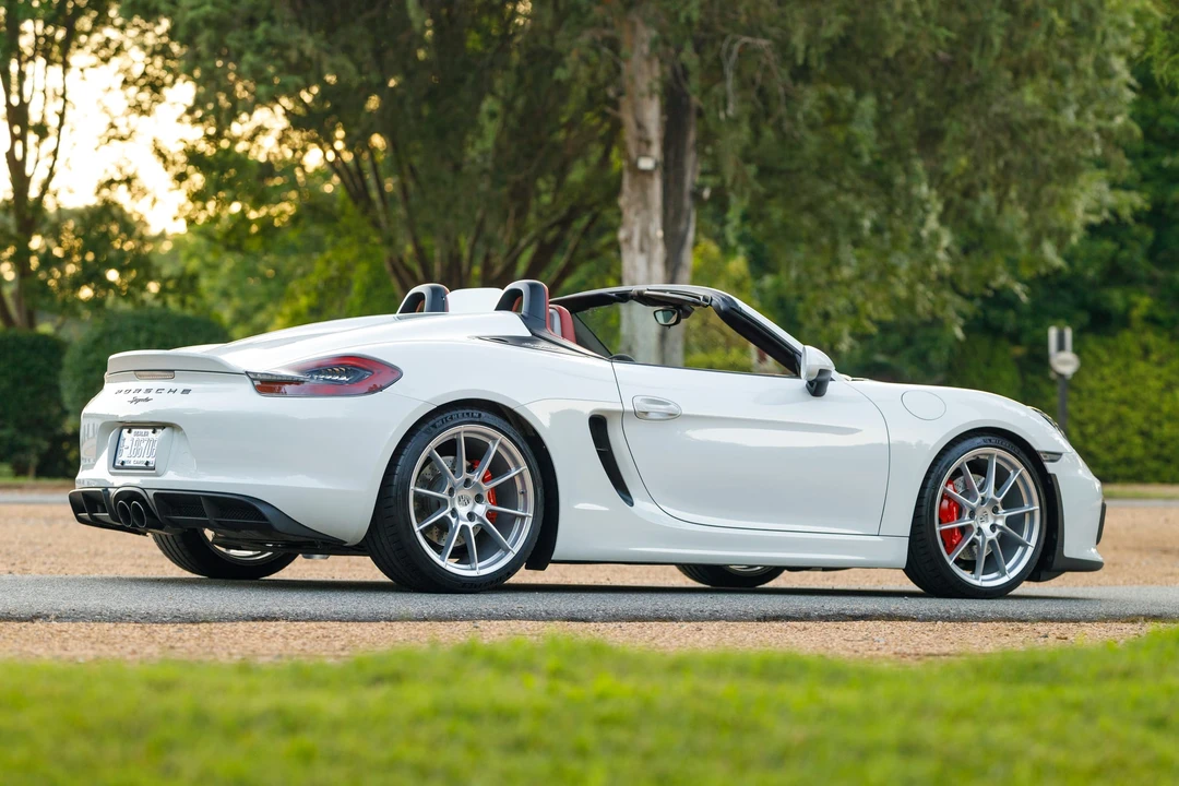 2016 Porsche 981 Boxster Spyder - Image 22 of 31