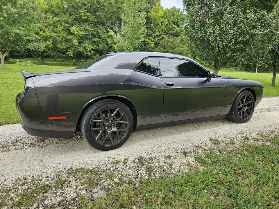 2017 Dodge Challenger 3rd Gen - Image 9 of 31
