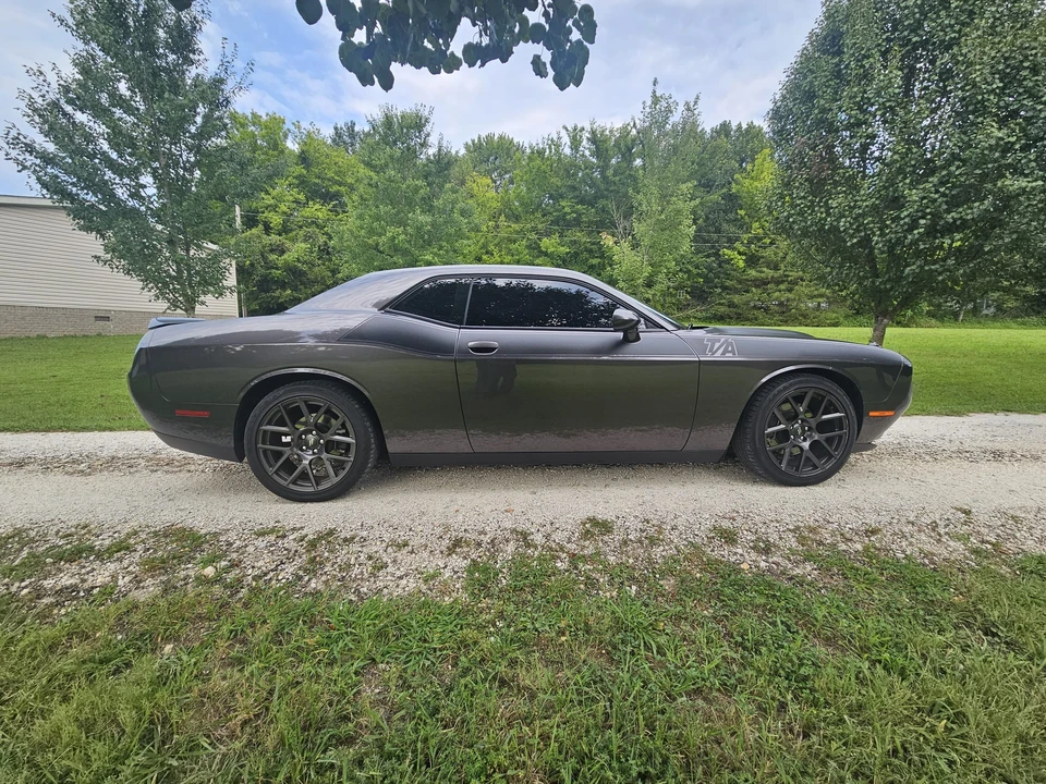 2017 Dodge Challenger 3rd Gen - Image 10 of 31