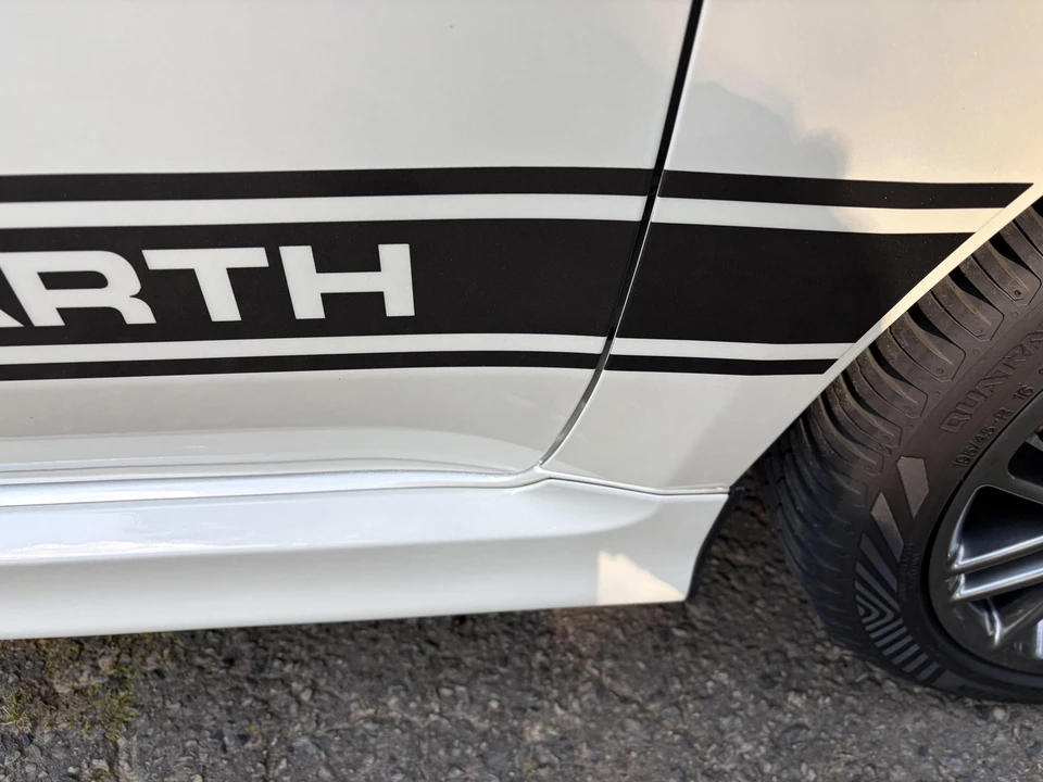 2017 Fiat Abarth 500 - Image 16 of 31
