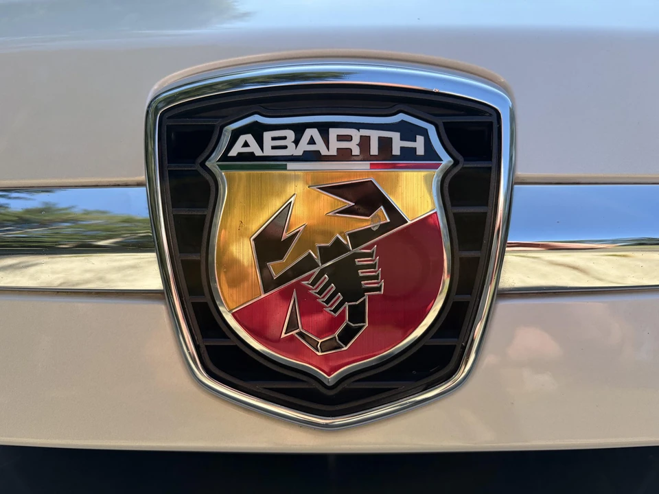2017 Fiat Abarth 500 - Image 24 of 31