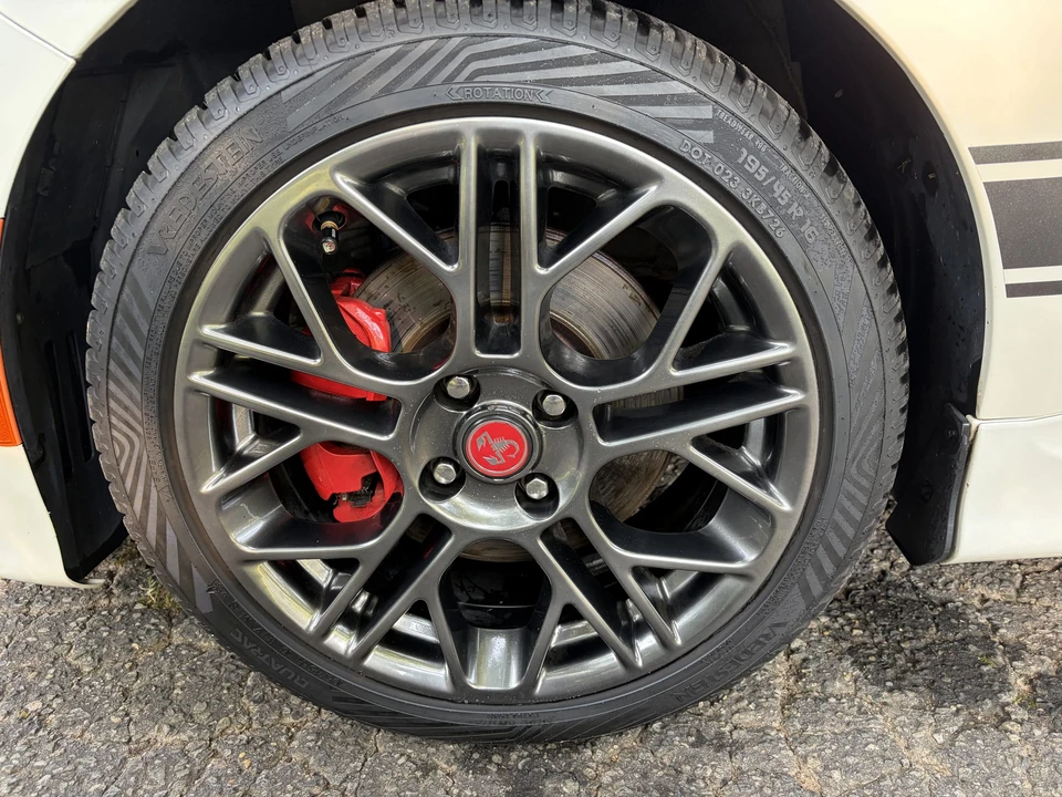 2017 Fiat Abarth 500 - Image 27 of 31
