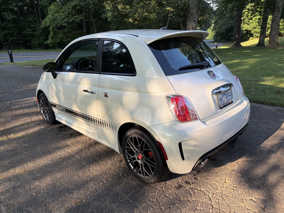 2017 Fiat Abarth 500 - Image 6 of 31