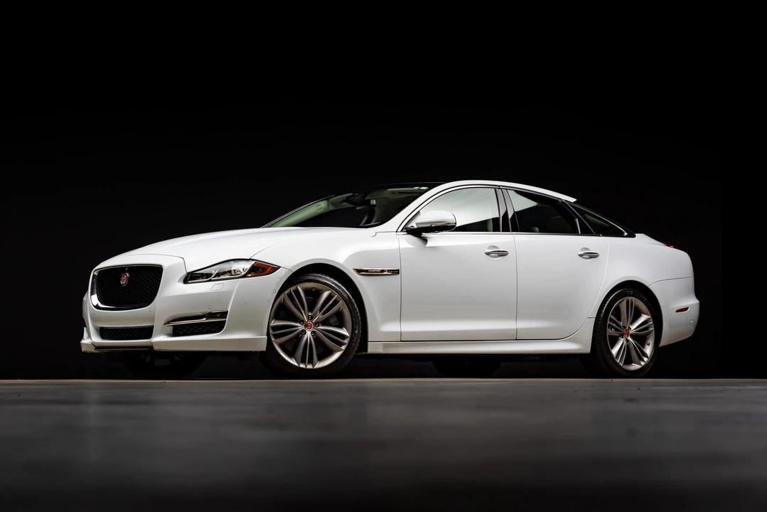 2017 Jaguar X351 XJ - Image 30 of 31