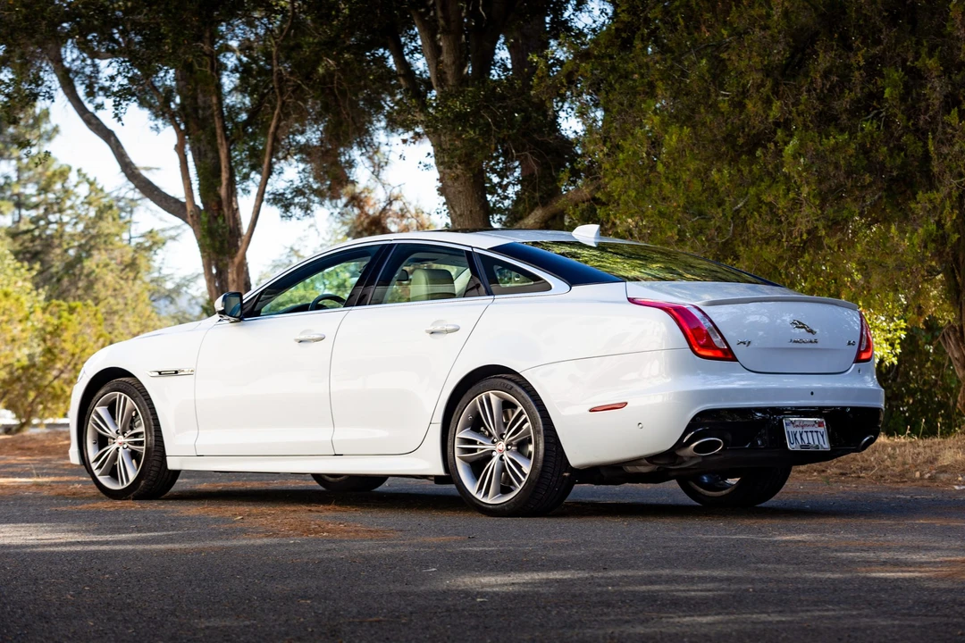 2017 Jaguar X351 XJ - Image 25 of 31