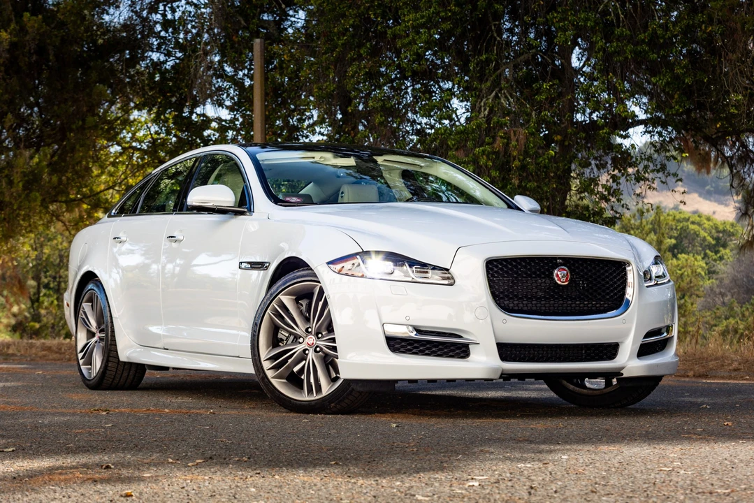 2017 Jaguar X351 XJ - Image 11 of 31