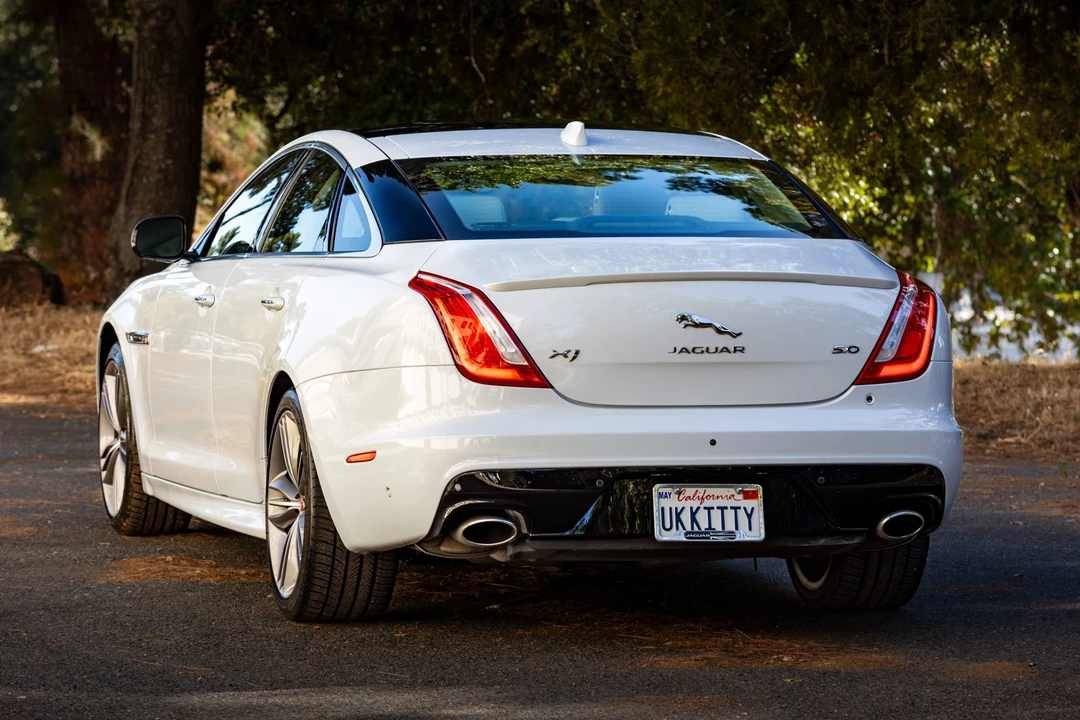 2017 Jaguar X351 XJ - Image 19 of 31