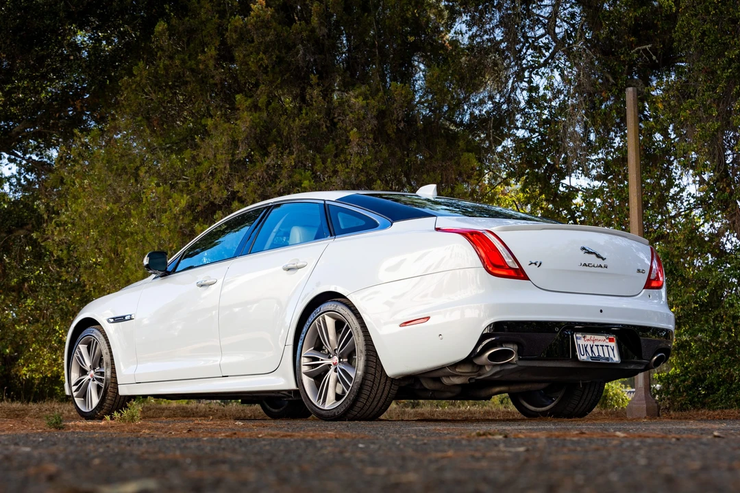 2017 Jaguar X351 XJ - Image 24 of 31