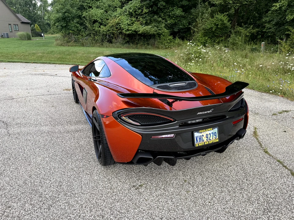 2017 McLaren 570GT - Image 27 of 31