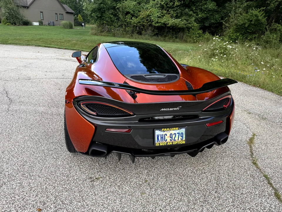 2017 McLaren 570GT - Image 26 of 31