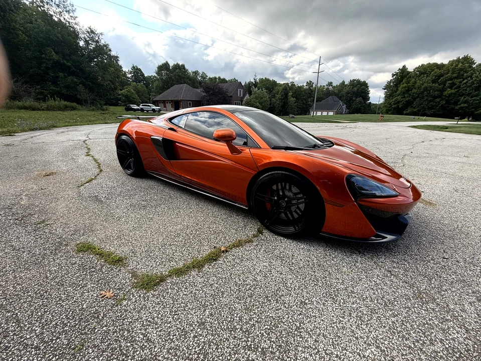 2017 McLaren 570GT - Image 12 of 31
