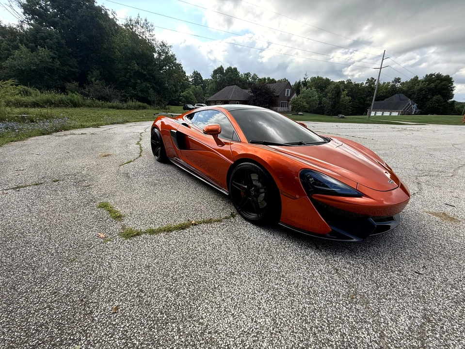 2017 McLaren 570GT - Image 11 of 31
