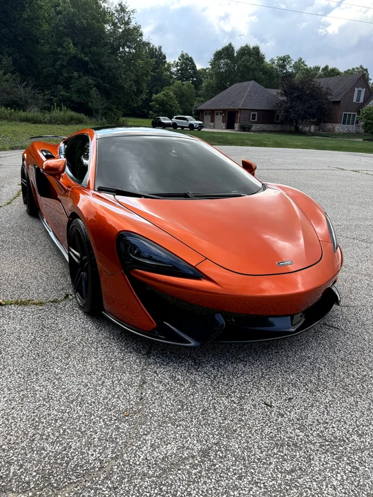 2017 McLaren 570GT - Image 9 of 31