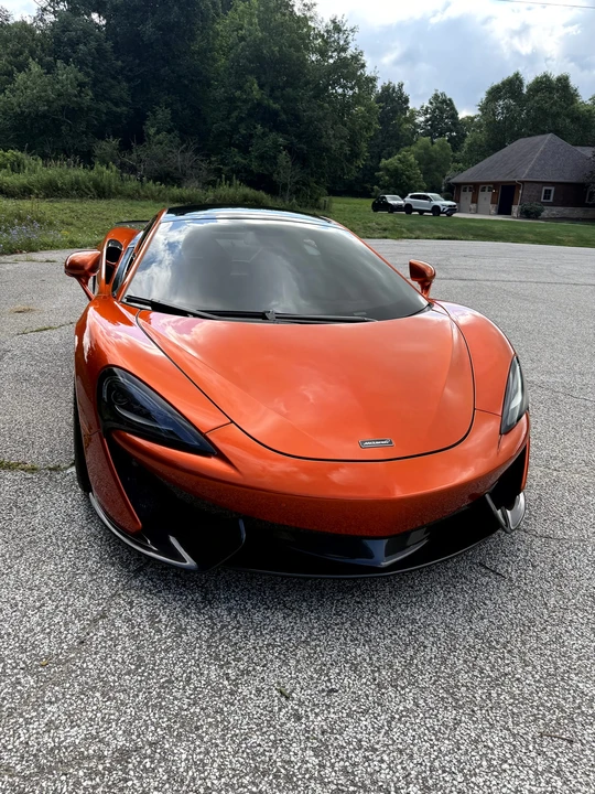 2017 McLaren 570GT - Image 8 of 31