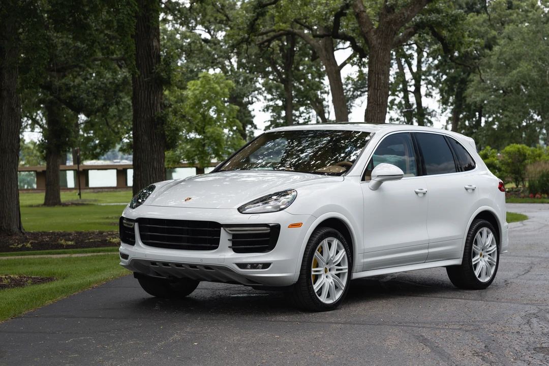 2017 Porsche 958 Cayenne Turbo S - Image 25 of 31
