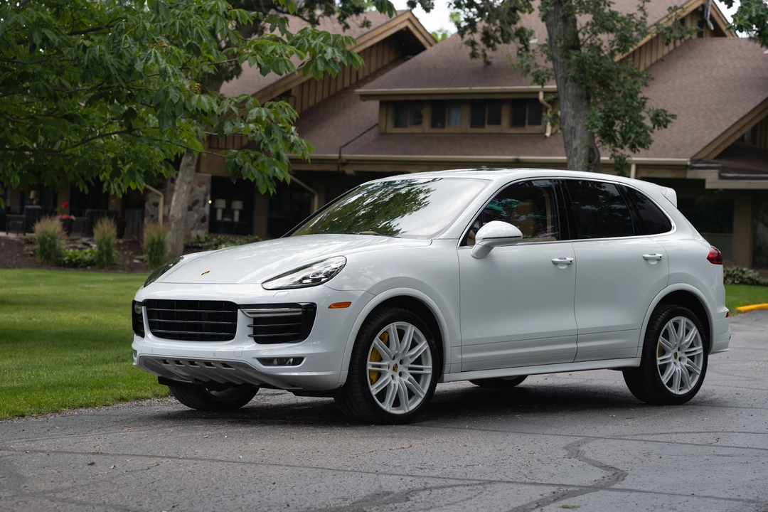2017 Porsche 958 Cayenne Turbo S - Image 28 of 31