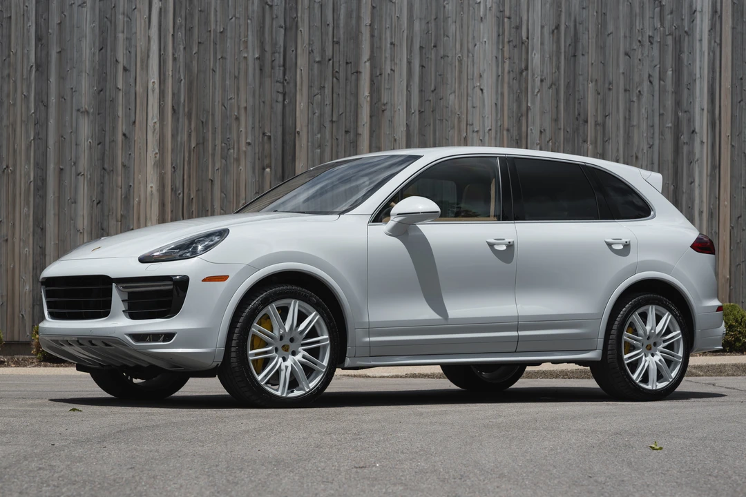 2017 Porsche 958 Cayenne Turbo S - Image 4 of 31