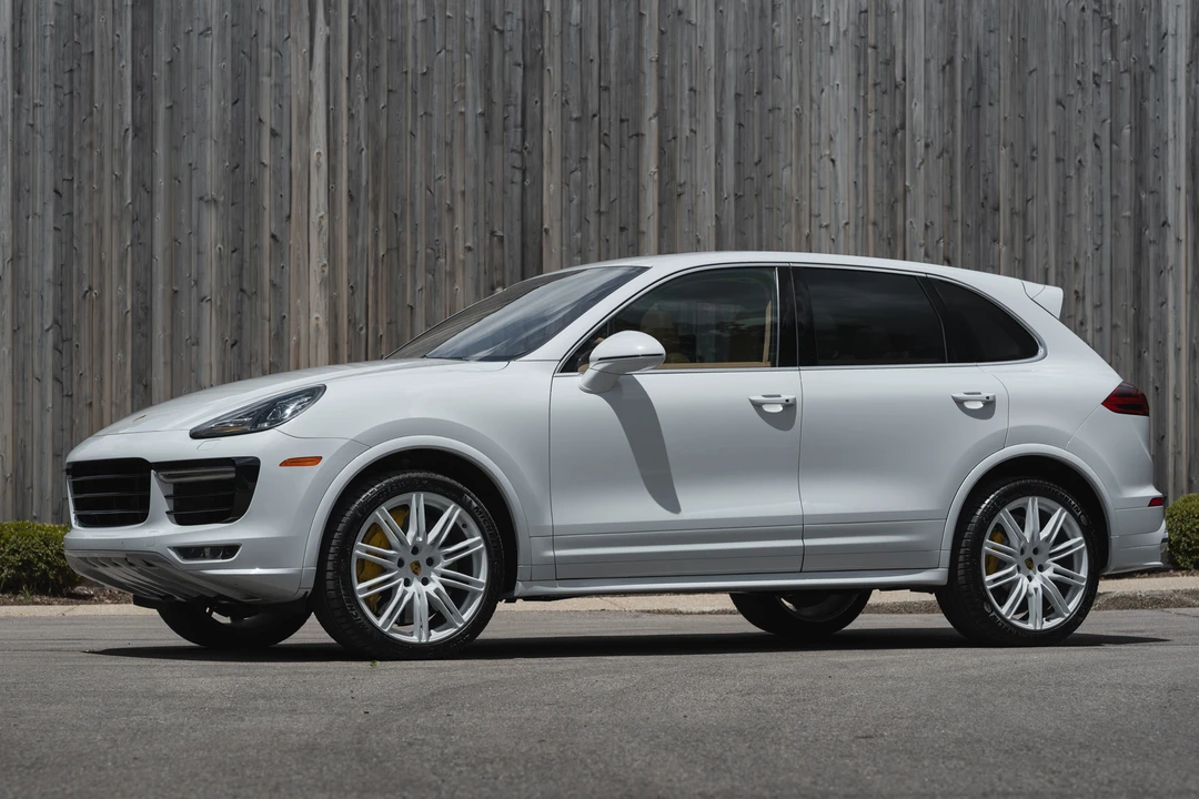 2017 Porsche 958 Cayenne Turbo S - Image 5 of 31