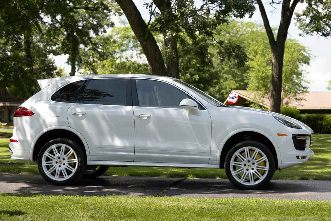 2017 Porsche 958 Cayenne Turbo S - Image 21 of 31