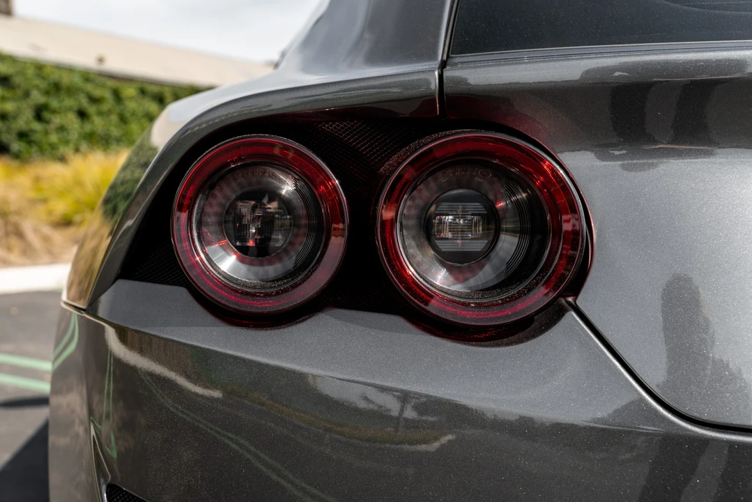 2018 Ferrari GTC4Lusso - Image 11 of 31