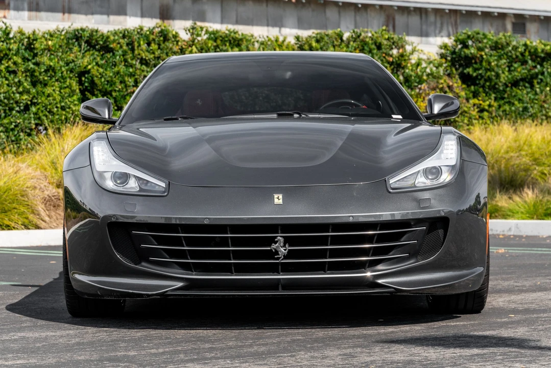 2018 Ferrari GTC4Lusso - Image 8 of 31