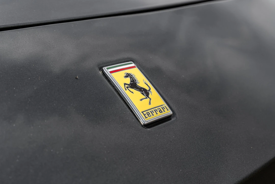 2018 Ferrari GTC4Lusso - Image 15 of 31