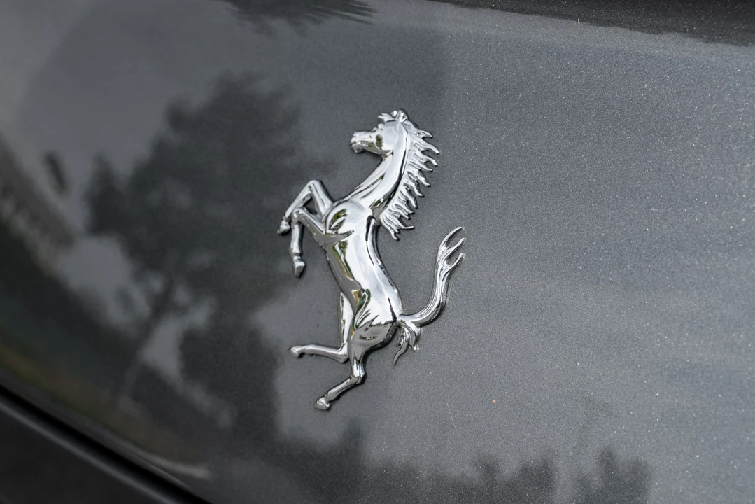 2018 Ferrari GTC4Lusso - Image 16 of 31