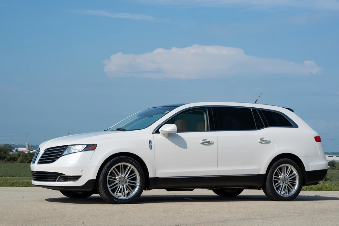 2018 Lincoln MKT - Image 6 of 31