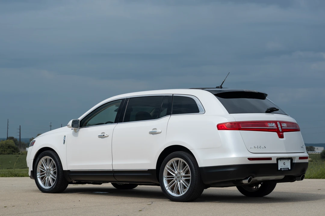 2018 Lincoln MKT - Image 9 of 31