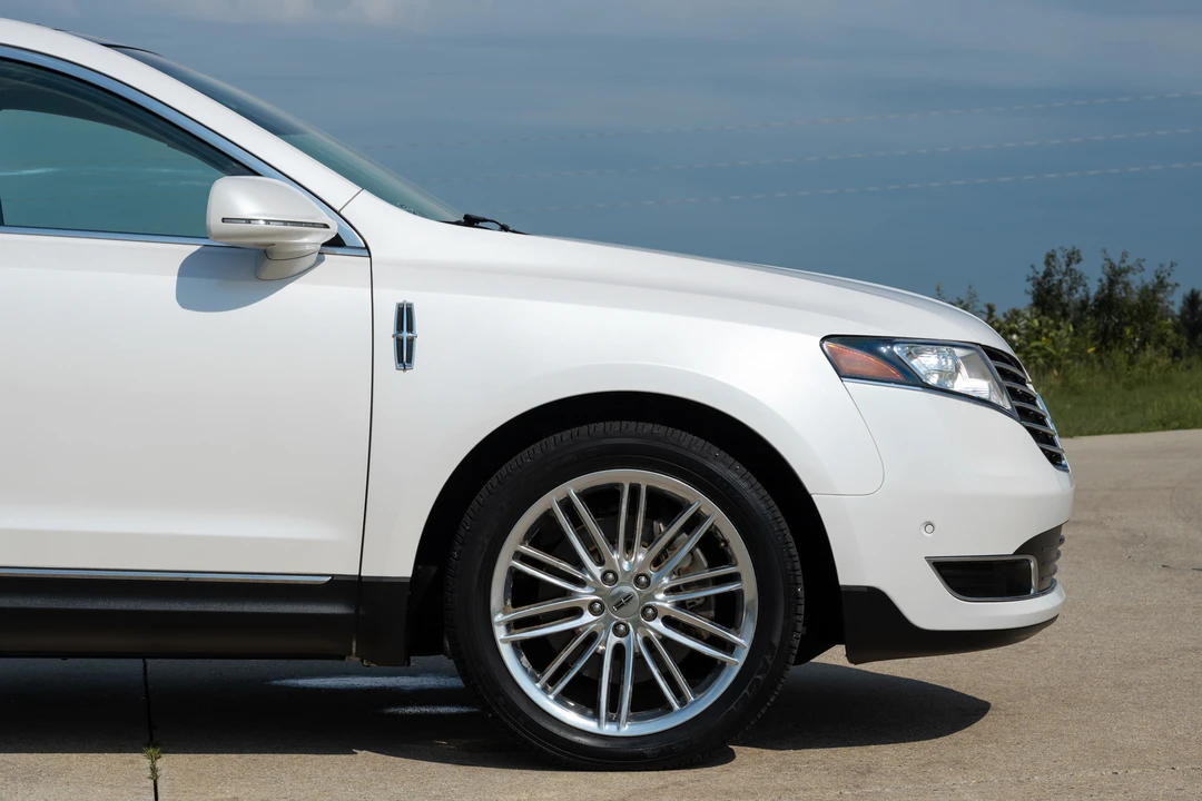2018 Lincoln MKT - Image 24 of 31