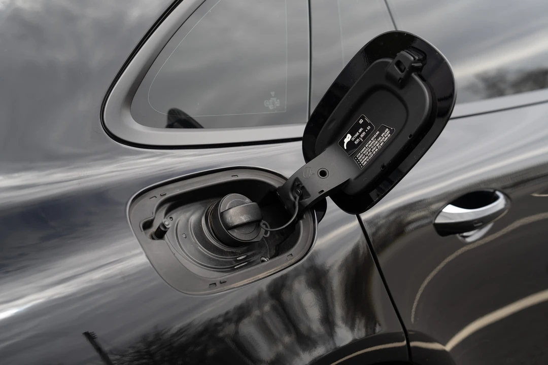 2018 Porsche 971 Panamera - Image 21 of 31