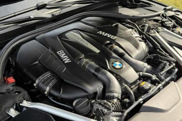 2019 BMW G11/G12 750i & M760i Sedan - Image 6 of 7