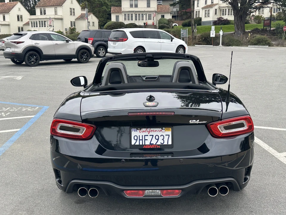 2019 Fiat 124 Spider - Image 12 of 31
