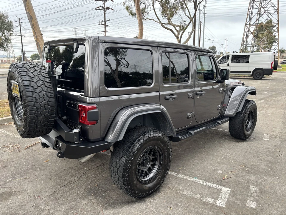 2019 Jeep JL Wrangler - Image 6 of 31