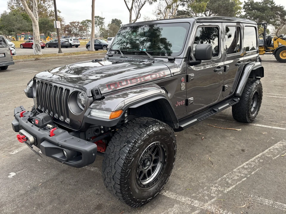 2019 Jeep JL Wrangler - Image 2 of 31