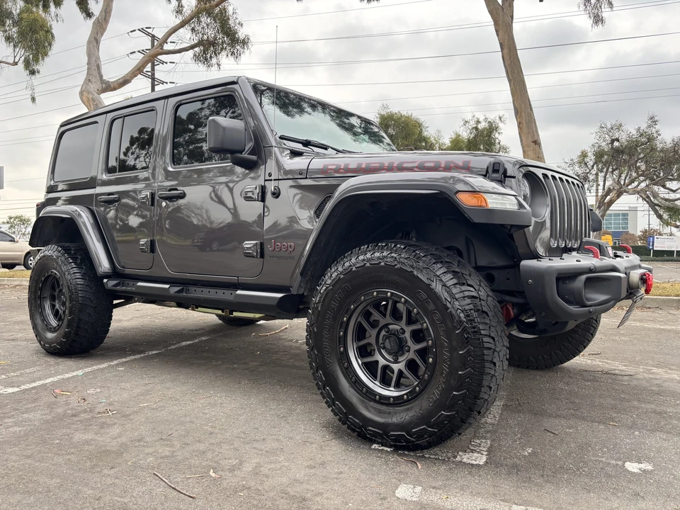 2019 Jeep JL Wrangler - Image 10 of 31