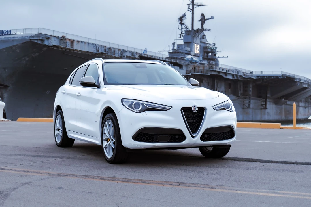 2021 Alfa Romeo Stelvio - Image 22 of 31