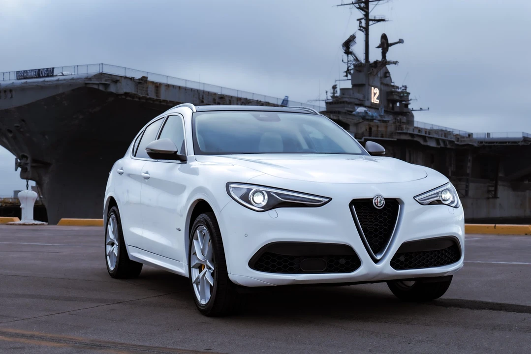 2021 Alfa Romeo Stelvio - Image 25 of 31