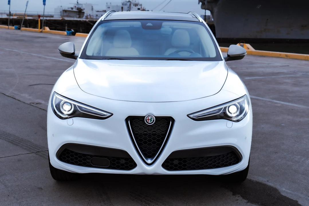 2021 Alfa Romeo Stelvio - Image 27 of 31