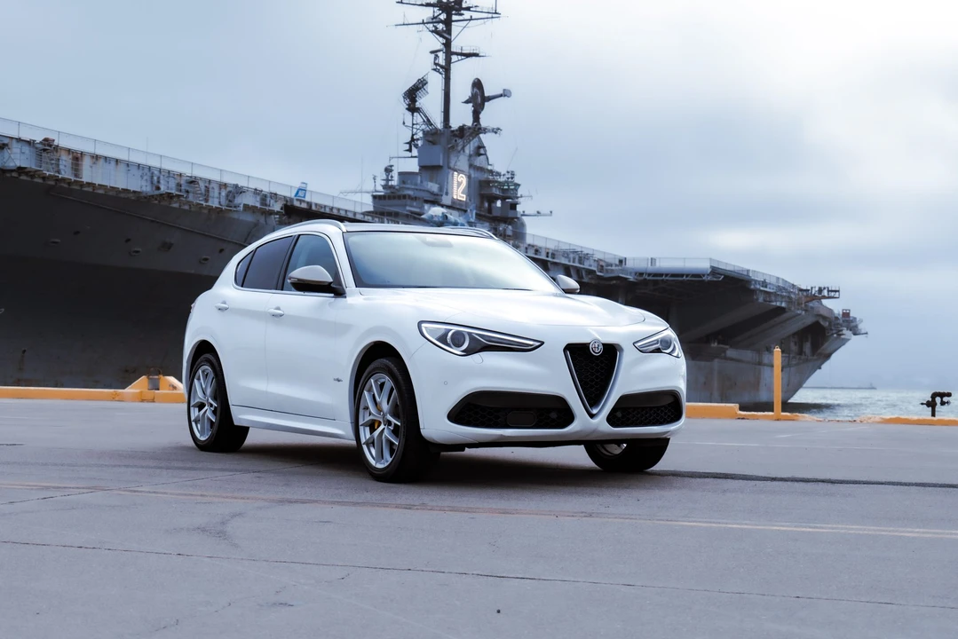 2021 Alfa Romeo Stelvio - Image 23 of 31