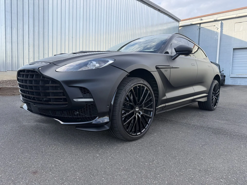 2023 Aston Martin DBX 707 - Image 2 of 31