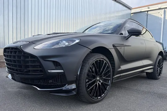 2023 Aston Martin DBX707