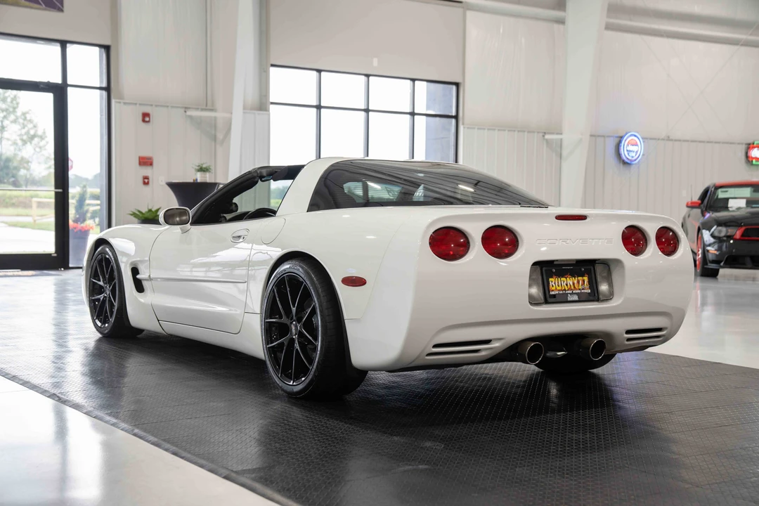 2000 Chevrolet Corvette C5 - Image 8 of 31