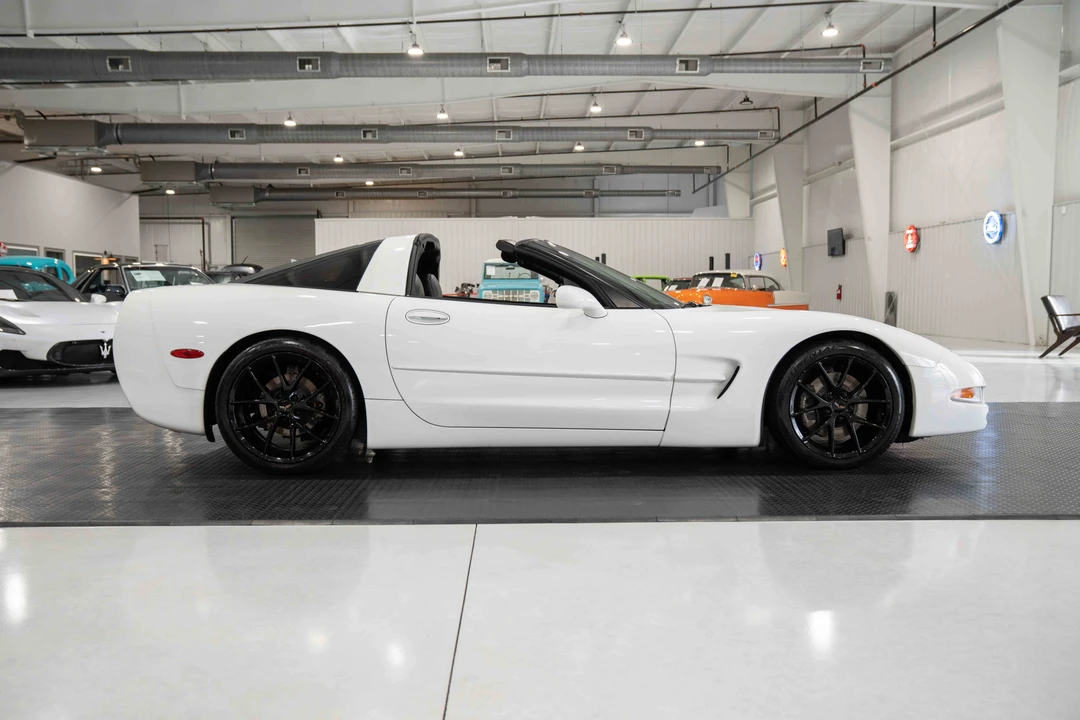 2000 Chevrolet Corvette C5 - Image 14 of 31