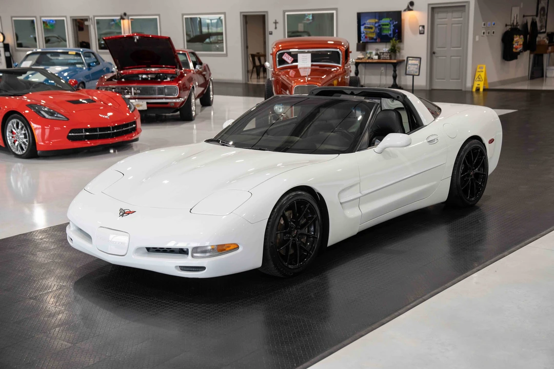 2000 Chevrolet Corvette C5 - Image 5 of 31