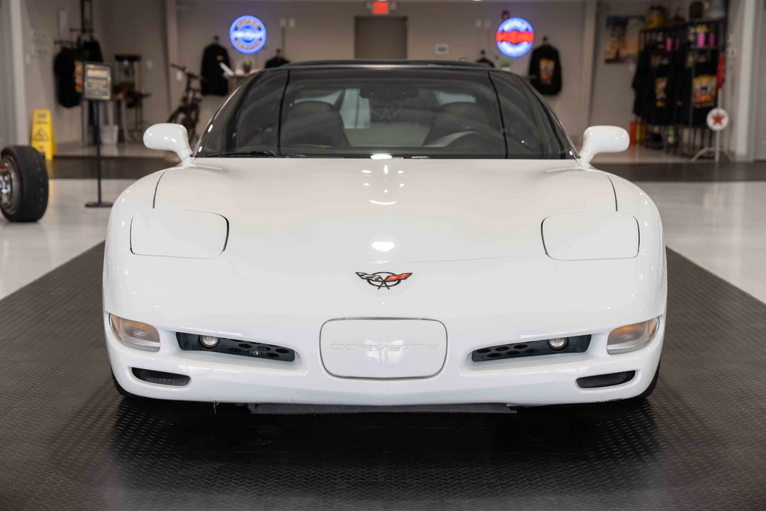 2000 Chevrolet Corvette C5 - Image 3 of 31